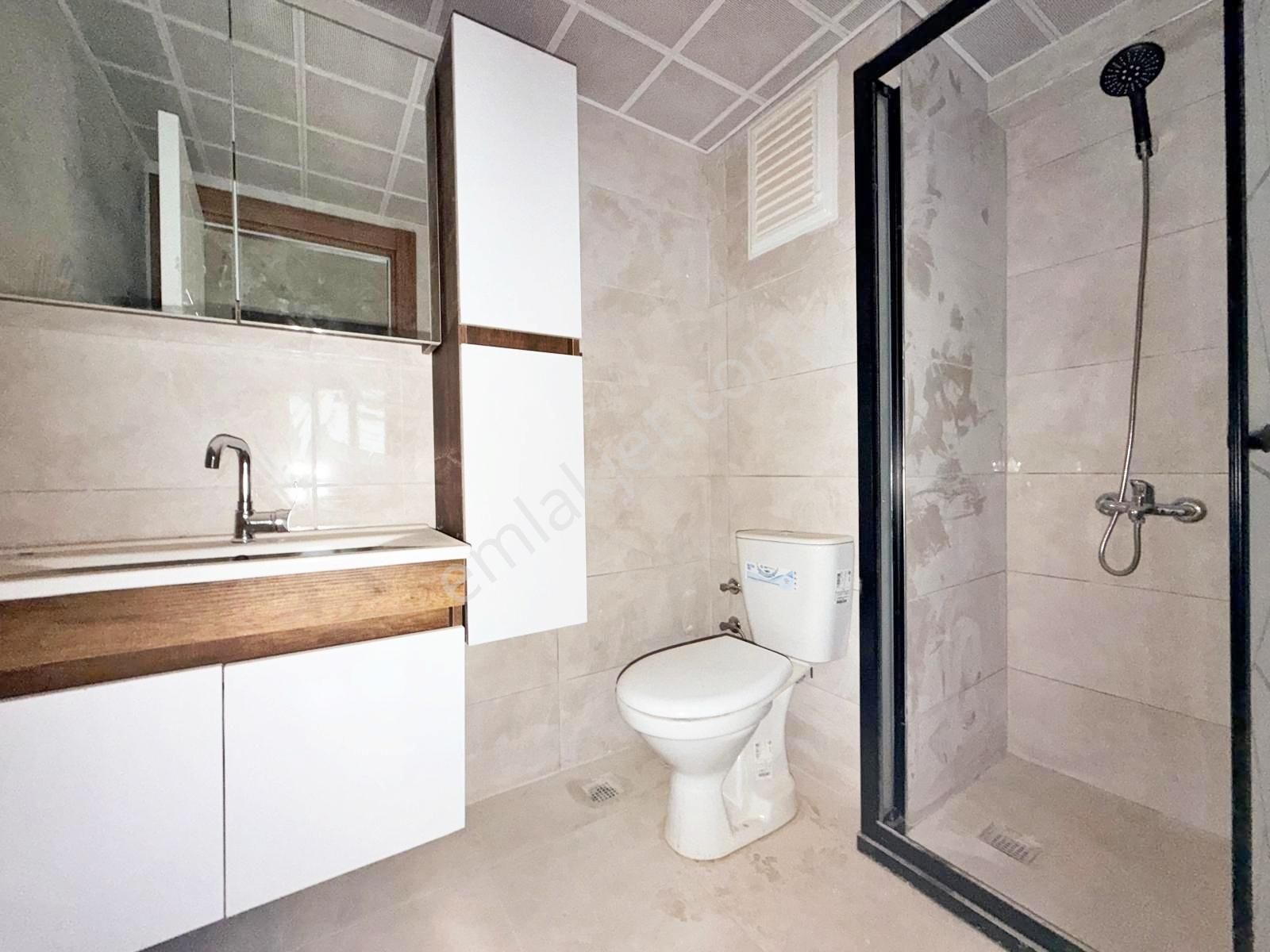 Yuv*** Giyinme Odası Ebeveyn Banyolu 2+1 Giriş Dairesi - Görsel 28