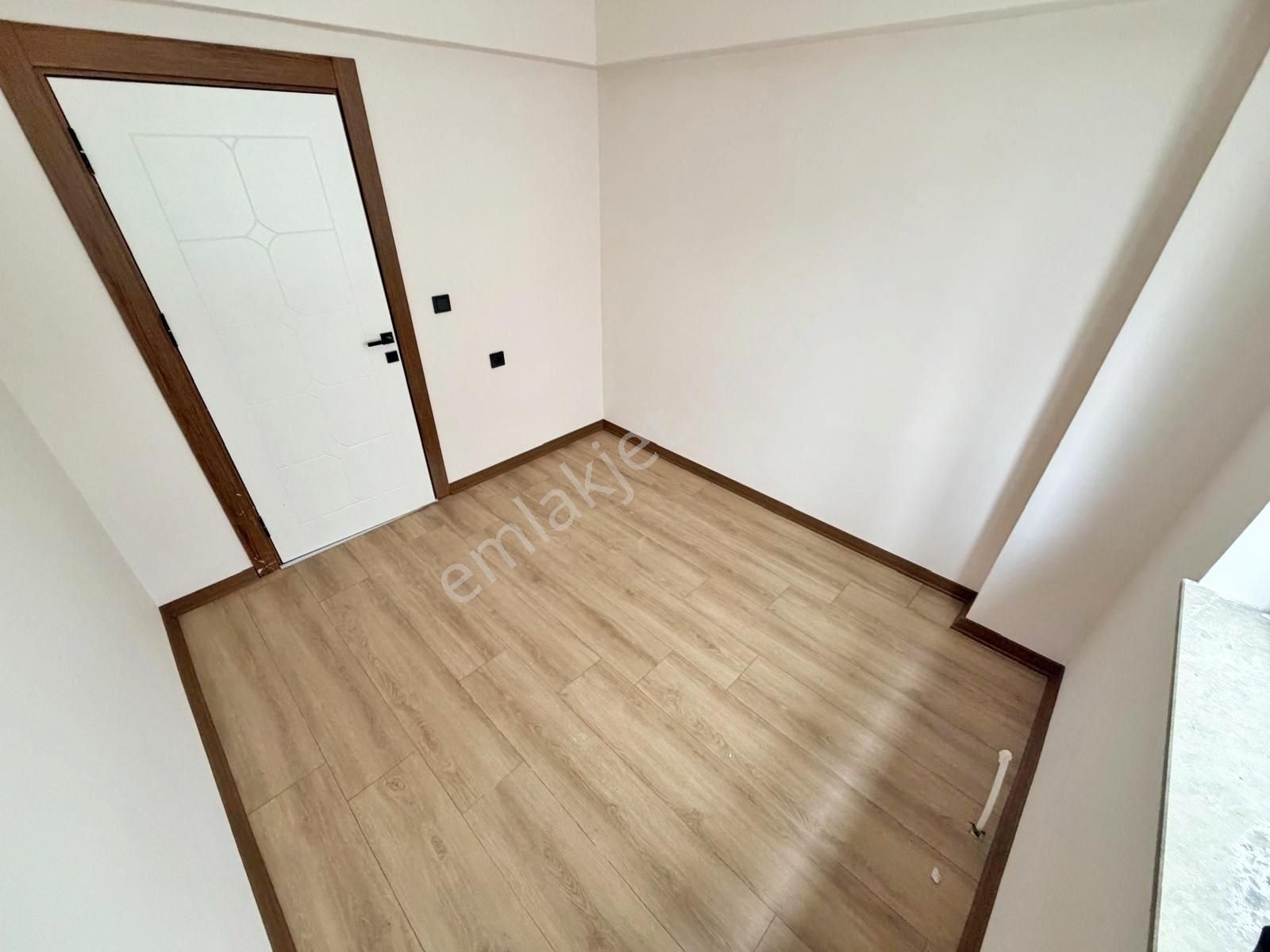 Yuv*** Giyinme Odası Ebeveyn Banyolu 2+1 Giriş Dairesi - Görsel 22