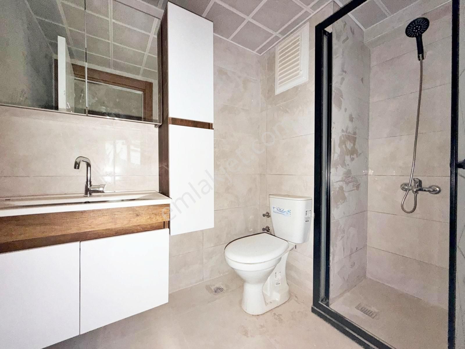 Yuv*** Giyinme Odası Ebeveyn Banyolu 2+1 Giriş Dairesi - Görsel 33