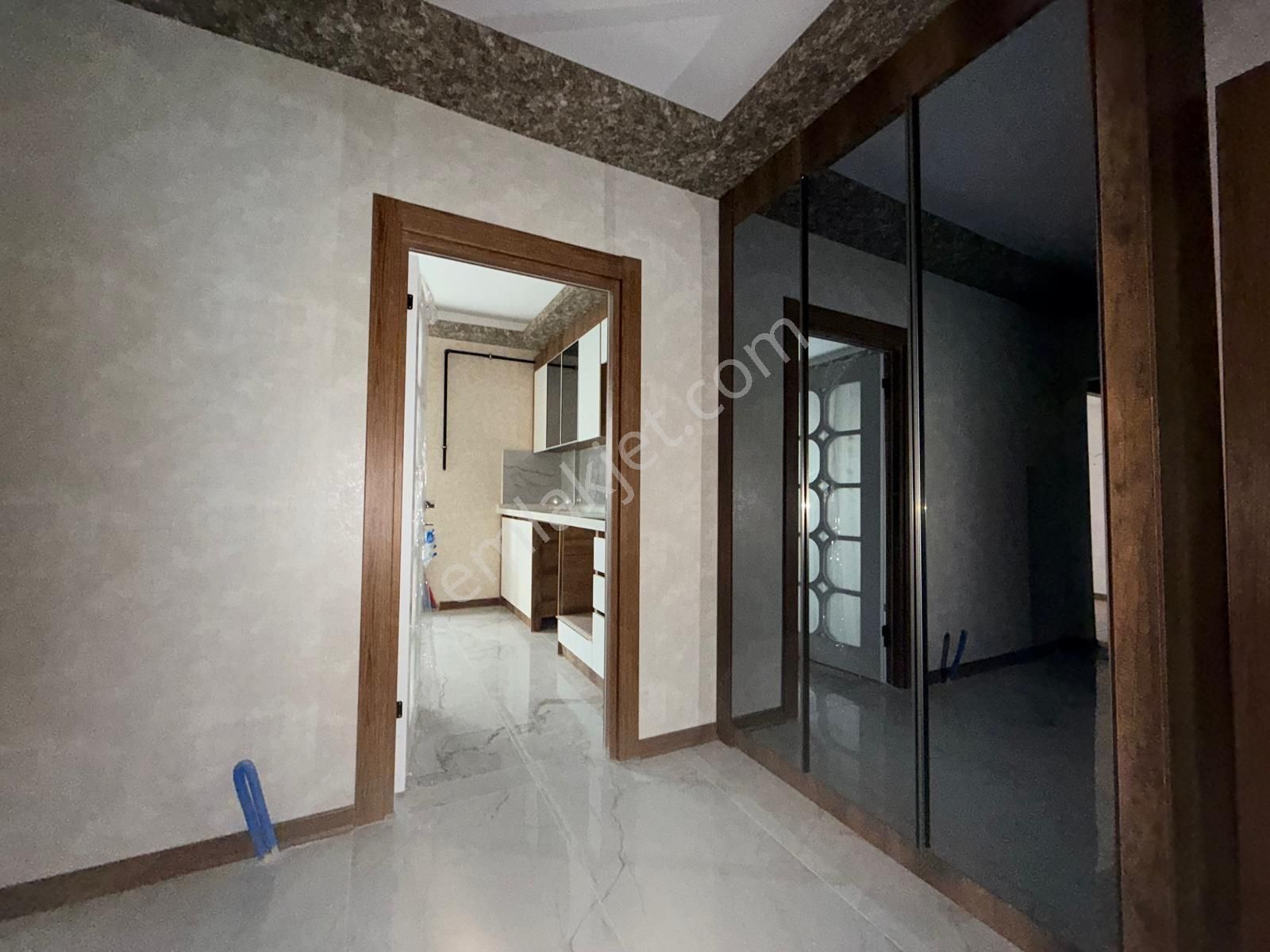 Yuv*** Giyinme Odası Ebeveyn Banyolu 2+1 Giriş Dairesi - Görsel 35