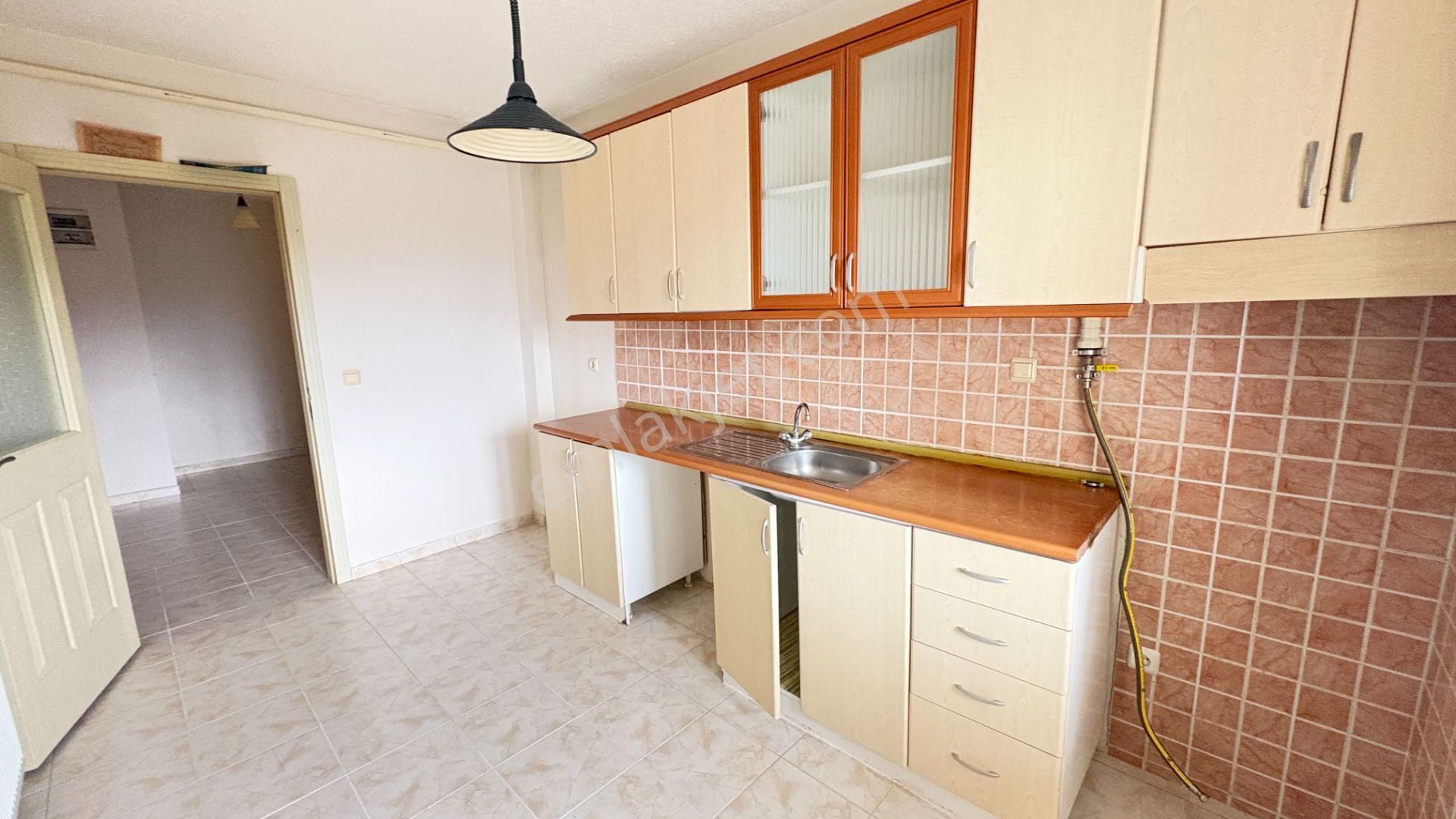 Bahçecik Mahallesinde 7/24 Güvenlikli Kiralık 3+1 Daire - Görsel 10