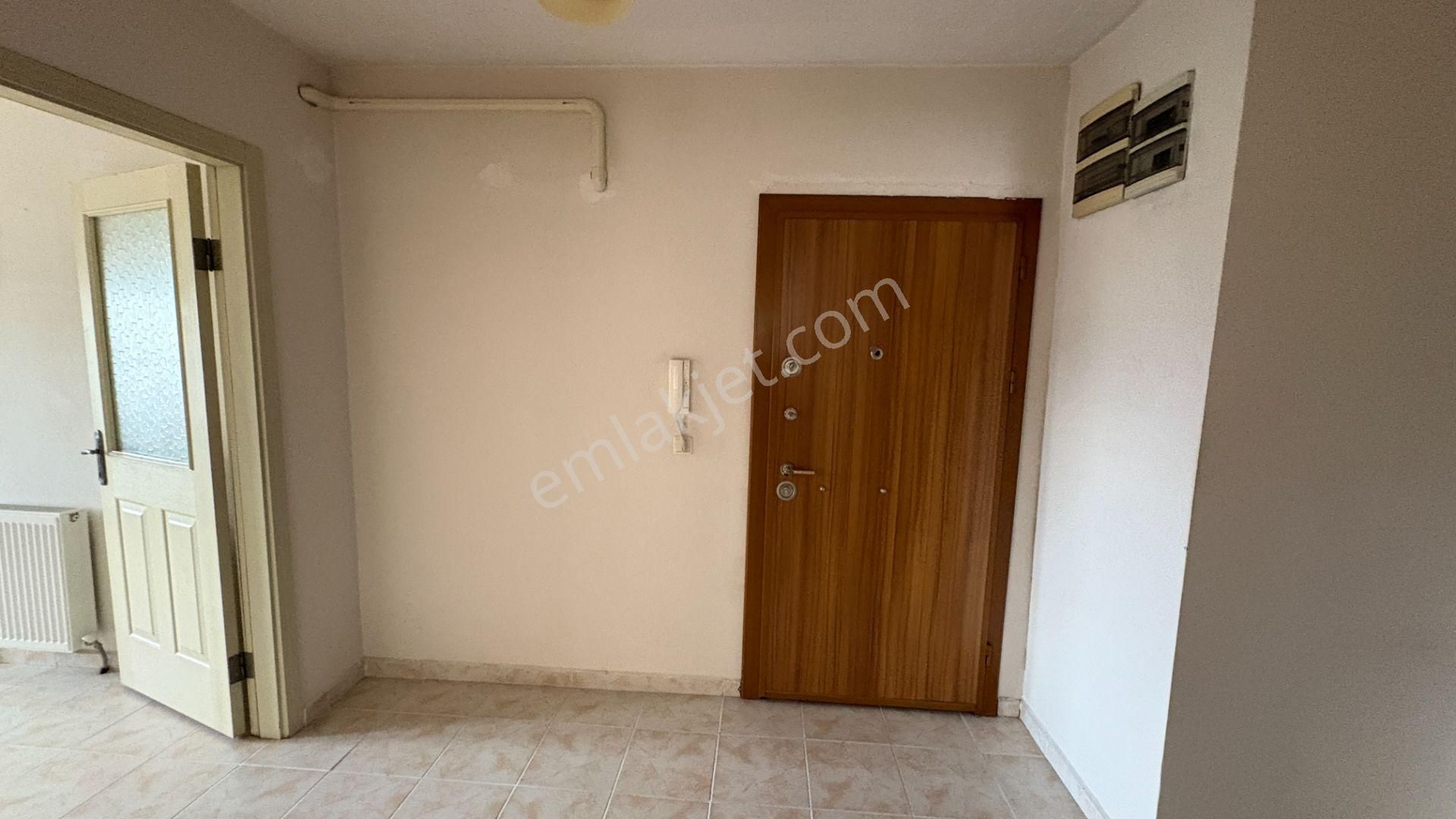 Bahçecik Mahallesinde 7/24 Güvenlikli Kiralık 3+1 Daire - Görsel 5