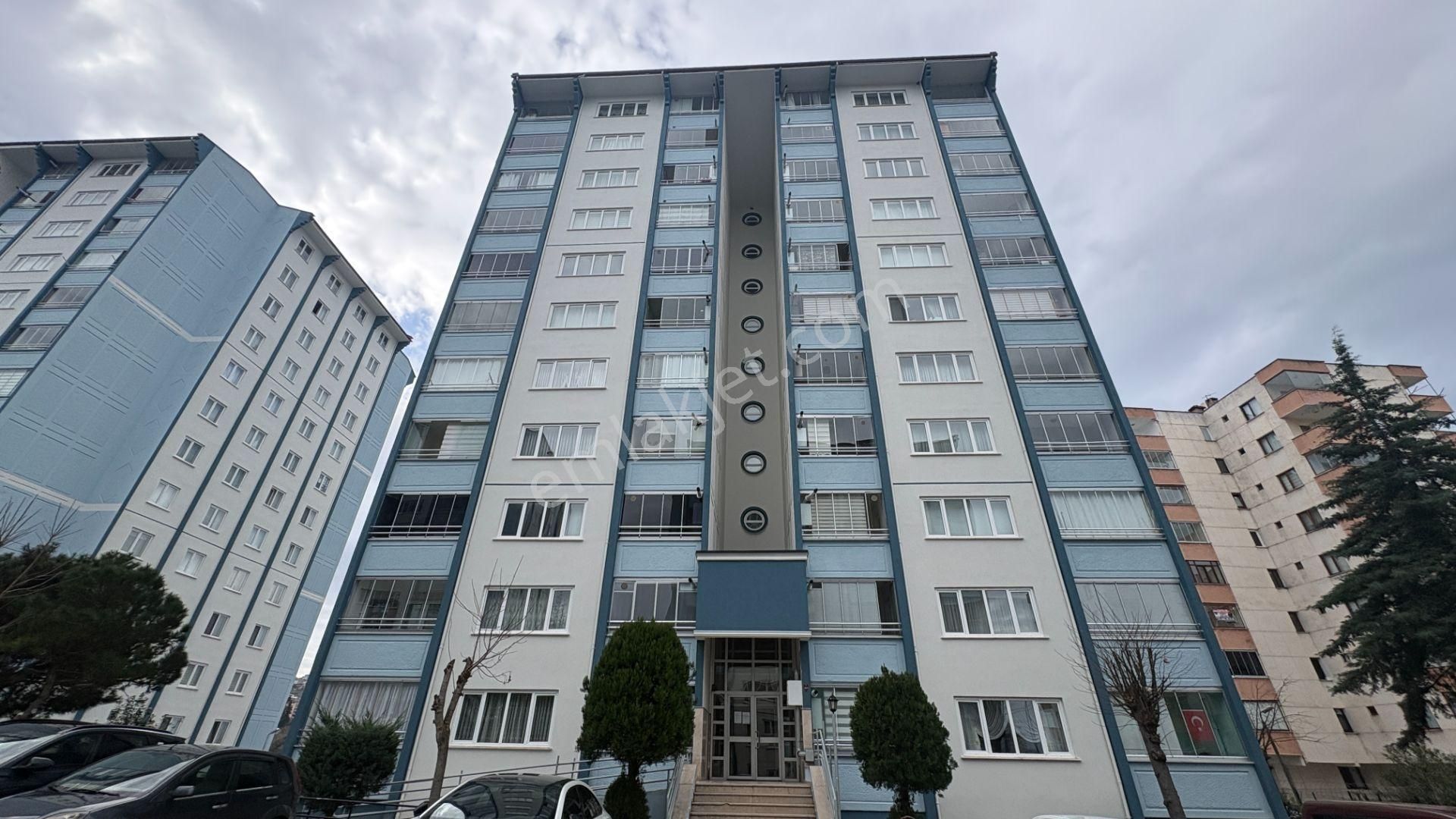 Bahçecik Mahallesinde 7/24 Güvenlikli Kiralık 3+1 Daire