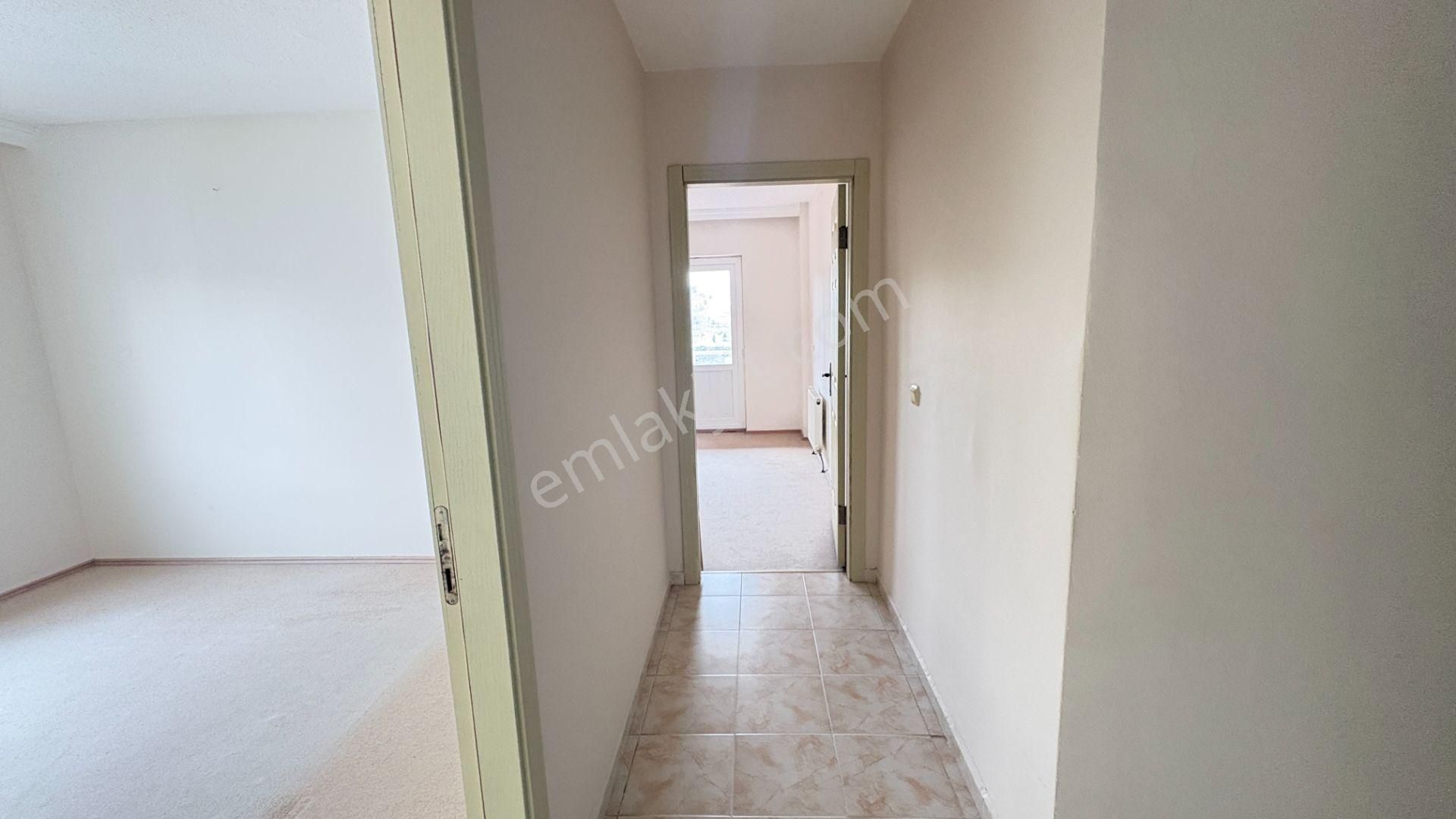 Bahçecik Mahallesinde 7/24 Güvenlikli Kiralık 3+1 Daire - Görsel 23