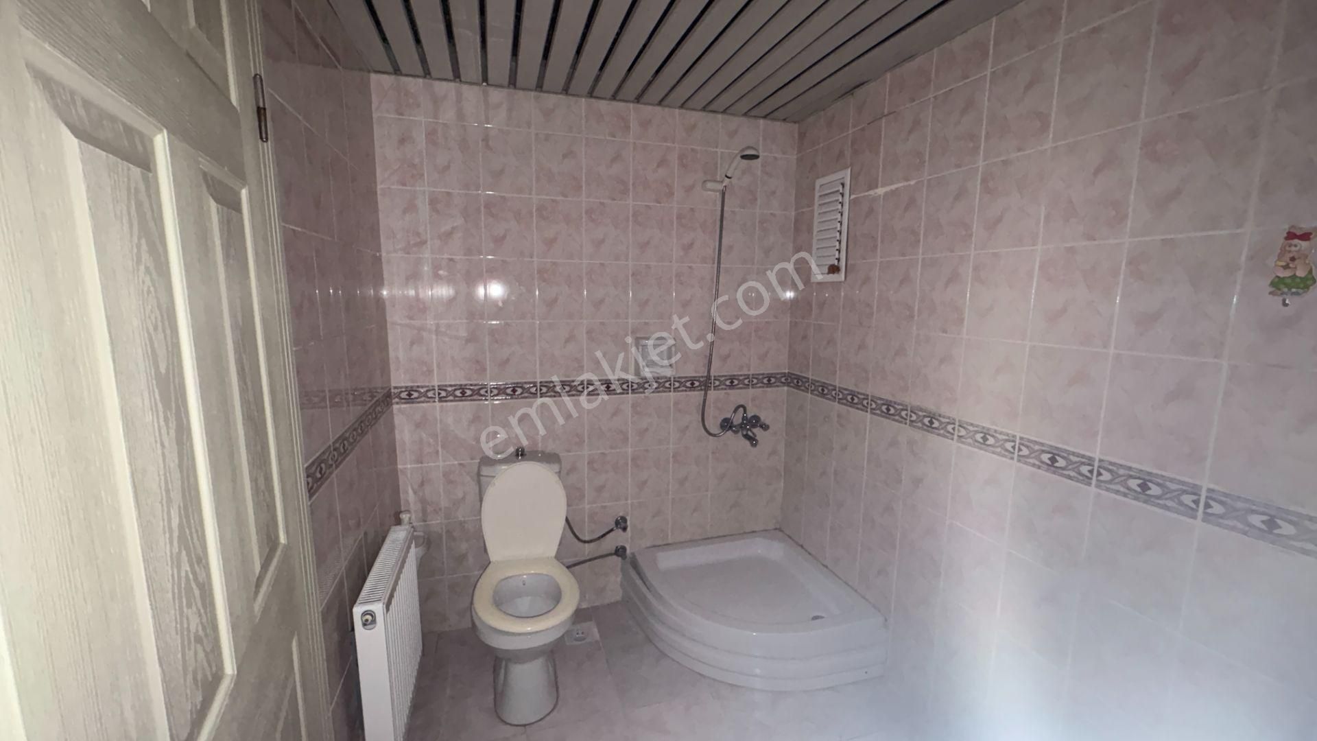 Bahçecik Mahallesinde 7/24 Güvenlikli Kiralık 3+1 Daire - Görsel 16