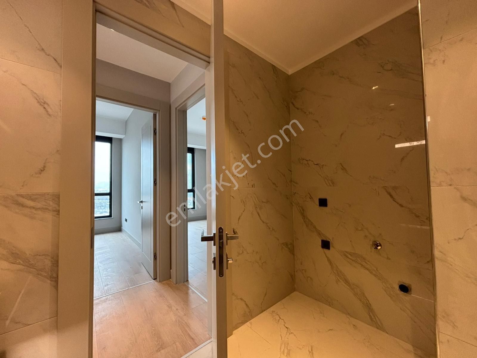 Alsancak Evora Projesi 2+1 15. Kat Deniz Manzaralı Kiralık Daire! - Görsel 15