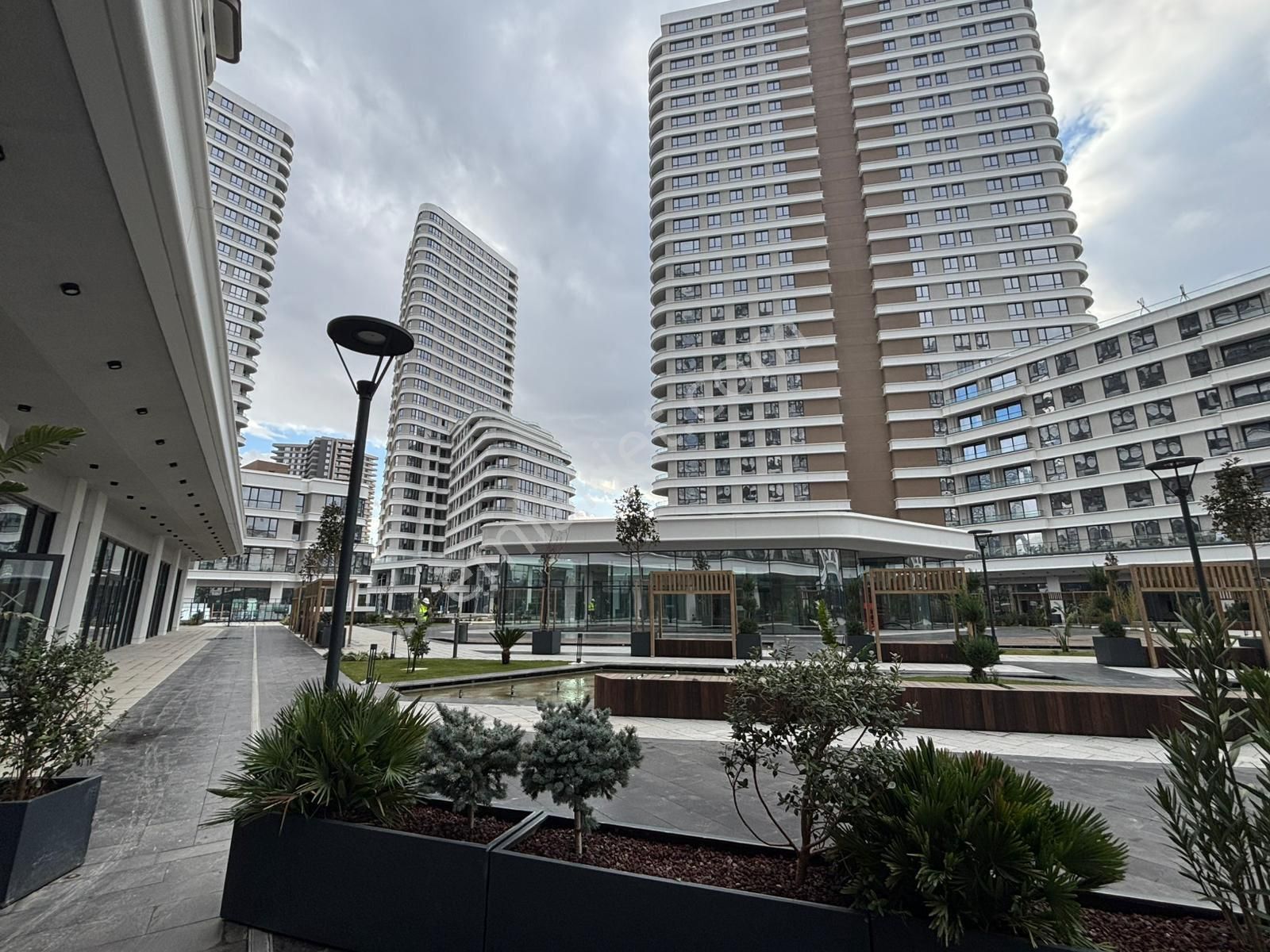 Alsancak Evora Projesi 2+1 15. Kat Deniz Manzaralı Kiralık Daire! - Görsel 31