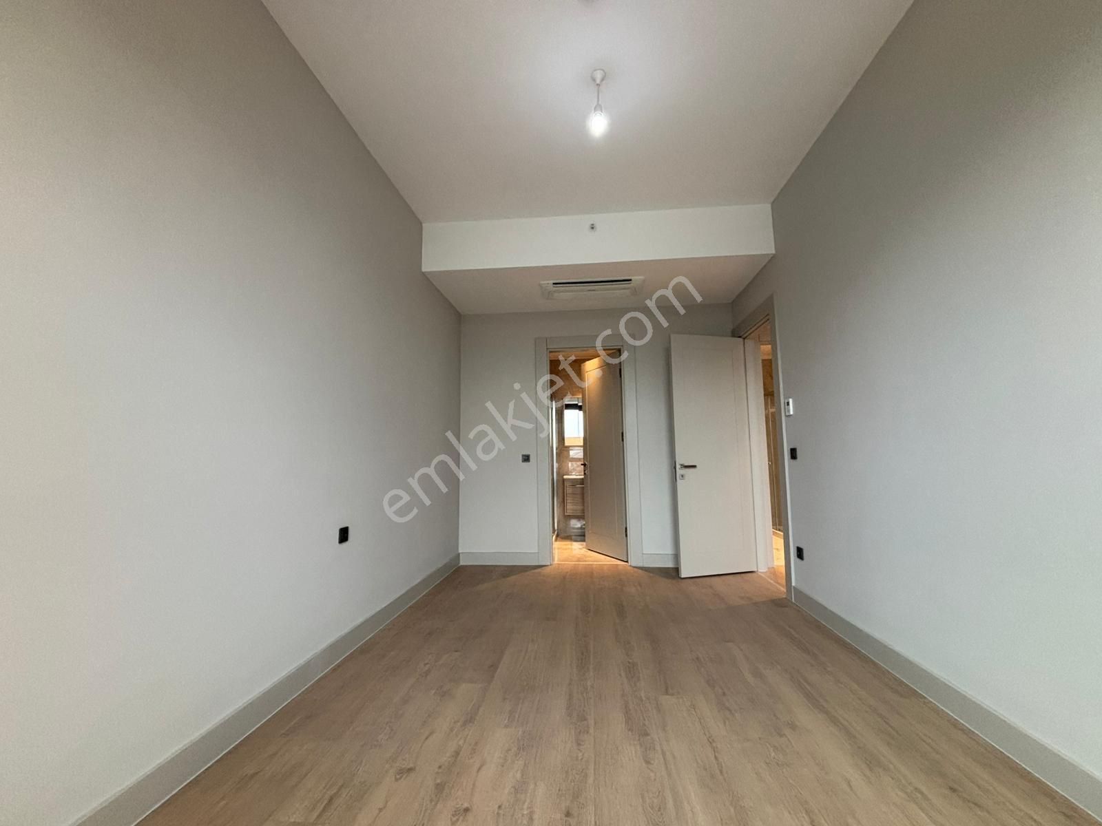 Alsancak Evora Projesi 2+1 15. Kat Deniz Manzaralı Kiralık Daire! - Görsel 18