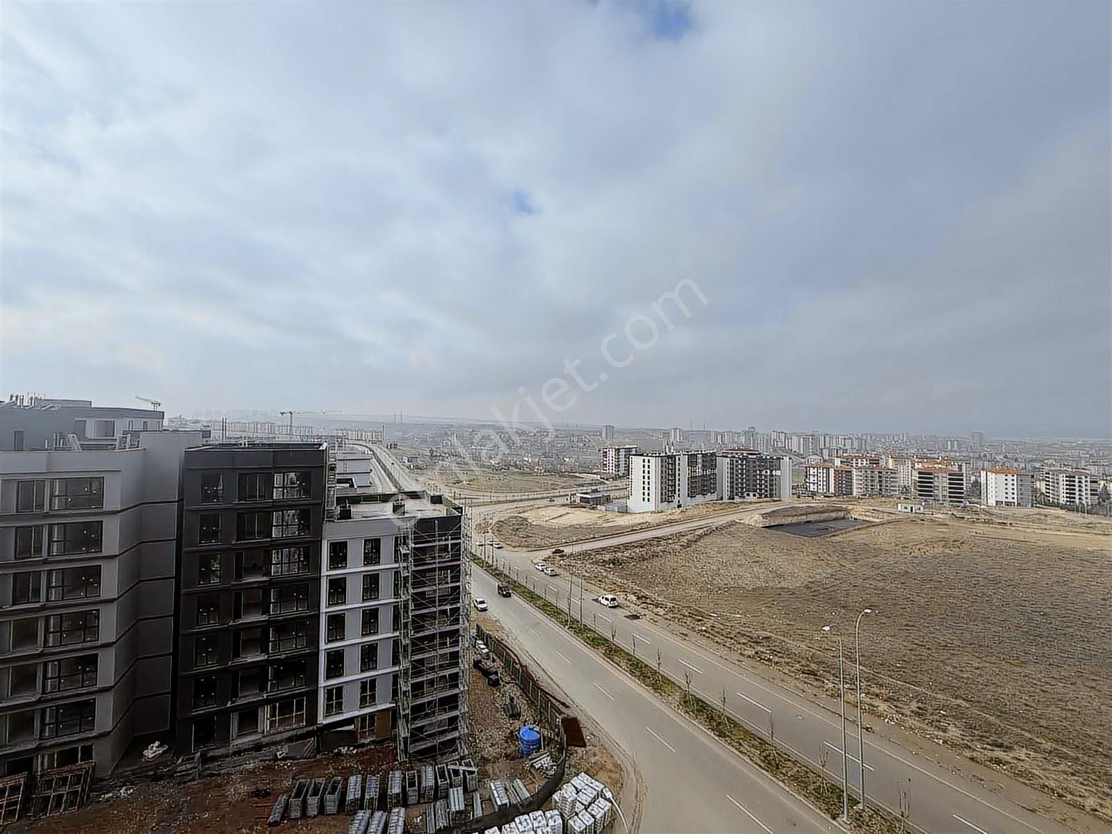 Saraycıkta Sıfır 8.katta Manzaralı Cift Banyo Geniş 3+1 Kiralık - Görsel 11