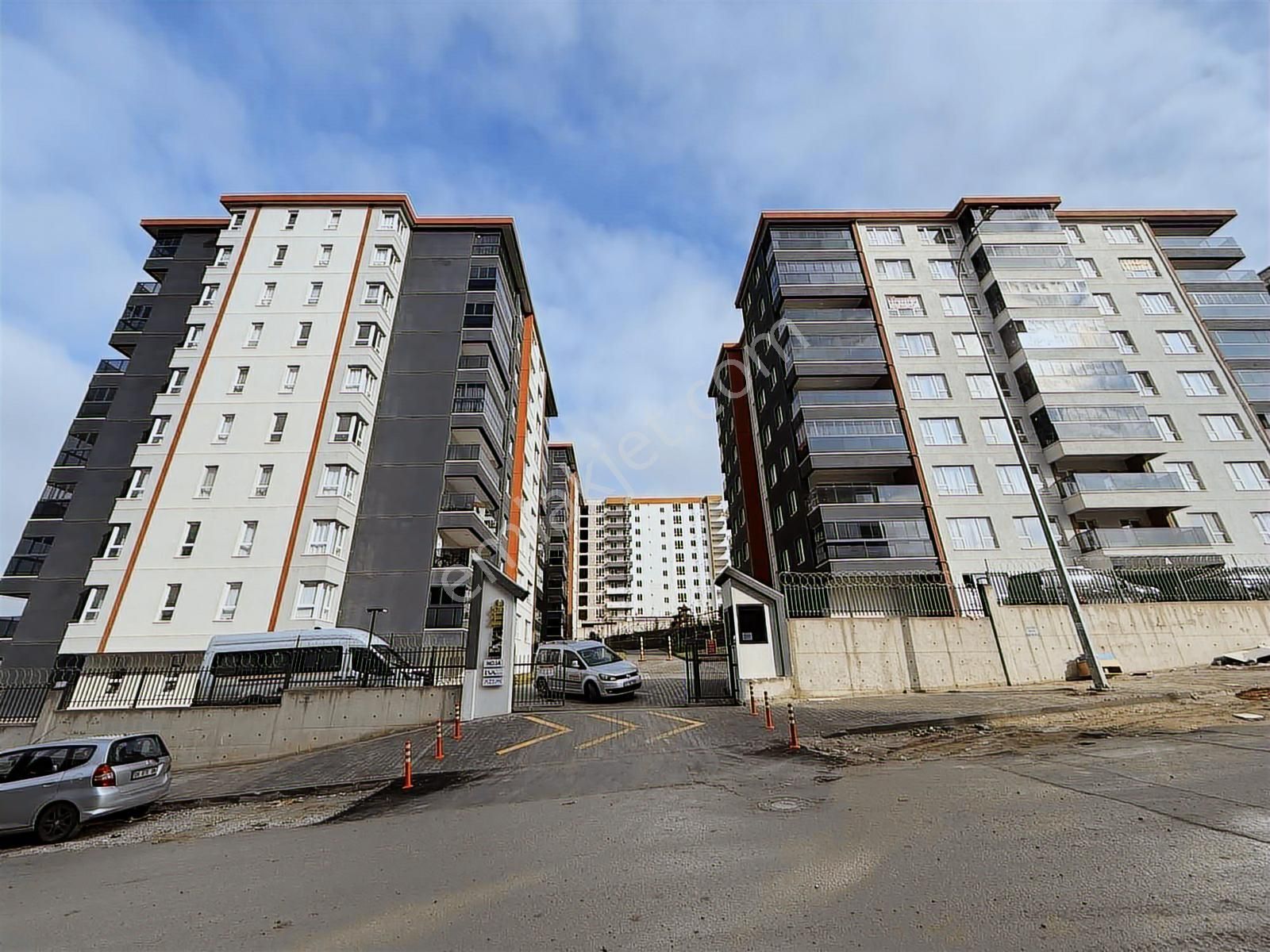 Saraycıkta Sıfır 8.katta Manzaralı Cift Banyo Geniş 3+1 Kiralık - Görsel 12