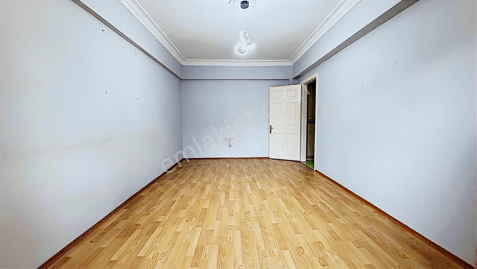 İki Büyük Balkonlu Ara Katta Bağımsız Ön Cephede 3+1 Kiralık - Görsel 12