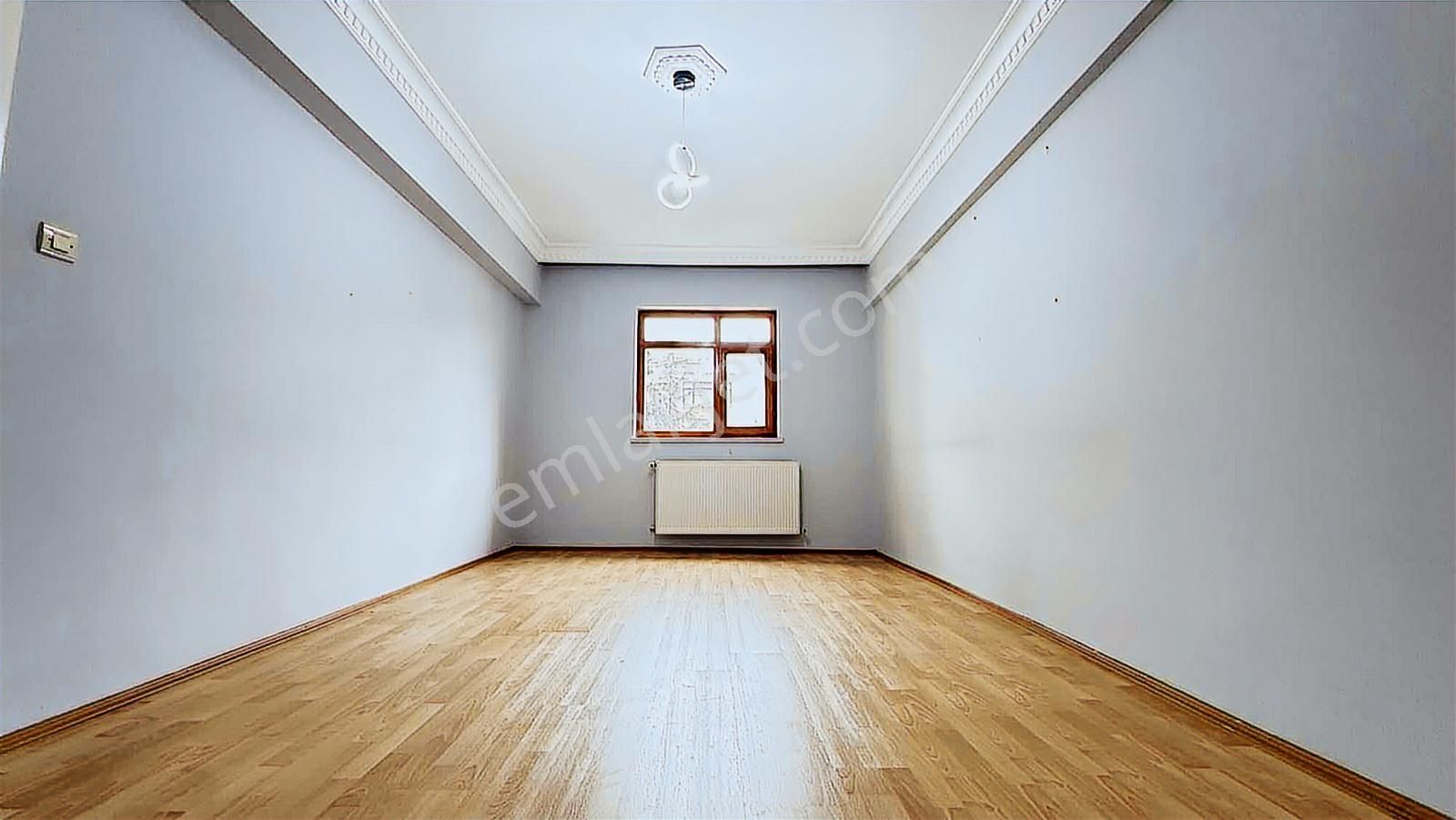 İki Büyük Balkonlu Ara Katta Bağımsız Ön Cephede 3+1 Kiralık - Görsel 11