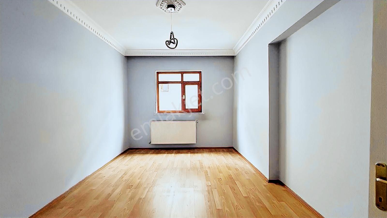 İki Büyük Balkonlu Ara Katta Bağımsız Ön Cephede 3+1 Kiralık - Görsel 28