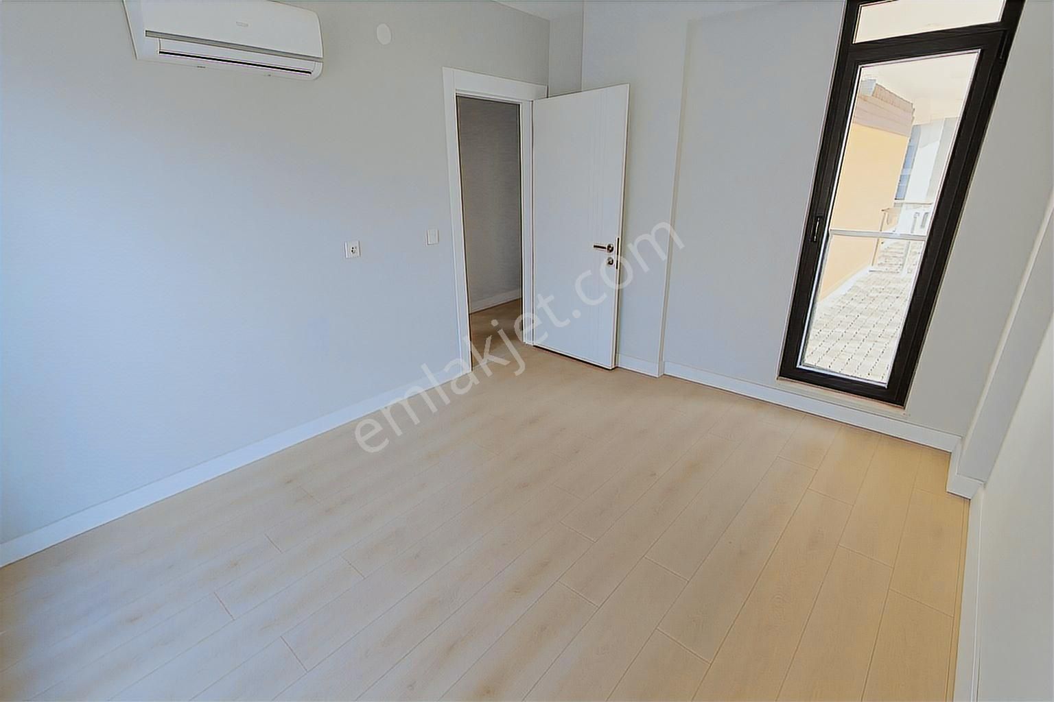 Altıntaş'ta Alternatif Katlarda 2+1 Havuz Cepheli Fırsat Satılık - Görsel 17