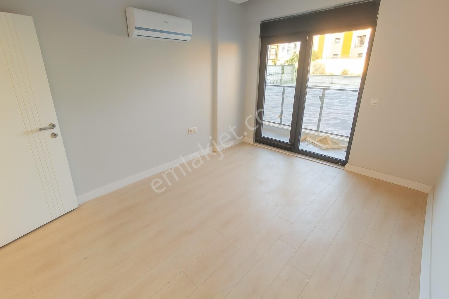 Altıntaş'ta Alternatif Katlarda 1+1 Balkonlu Havuz Cephe Satılık - Görsel 10