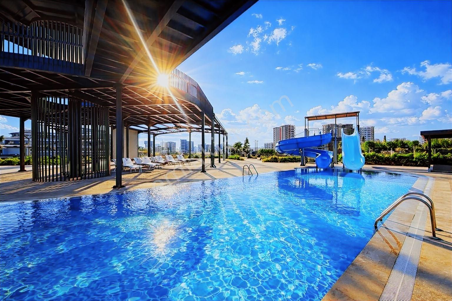 Altıntaş Antoryum'da Geniş 1+1 Balkonlu Konsept Sitede Satılık - Görsel 2