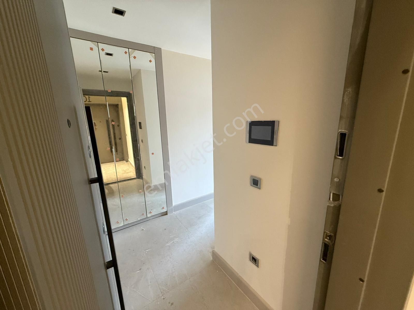 Altıntaş Antoryum'da Geniş 1+1 Balkonlu Konsept Sitede Satılık - Görsel 6