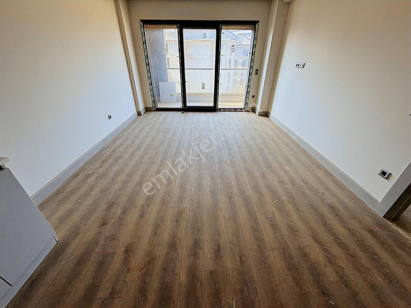 Altıntaş Antoryum'da Geniş 1+1 Balkonlu Konsept Sitede Satılık - Görsel 8