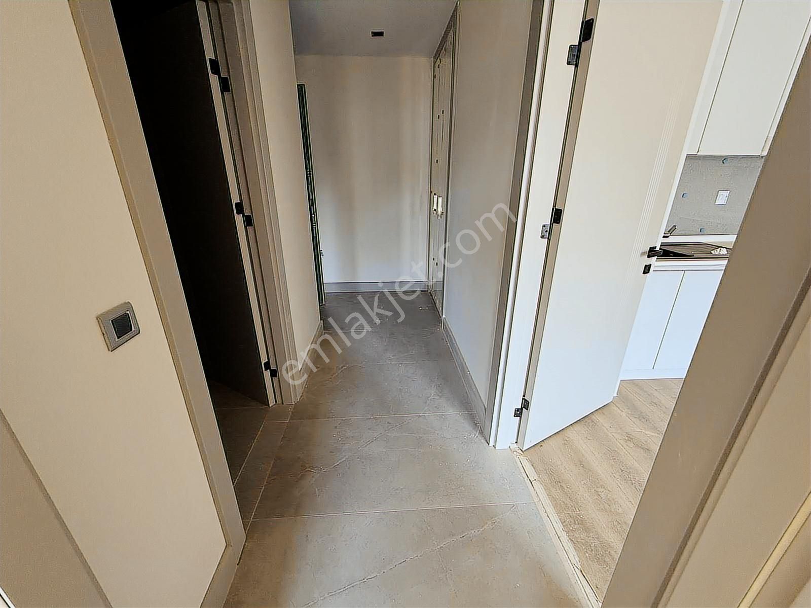 Altıntaş Antoryum'da Geniş 1+1 Balkonlu Konsept Sitede Satılık - Görsel 17