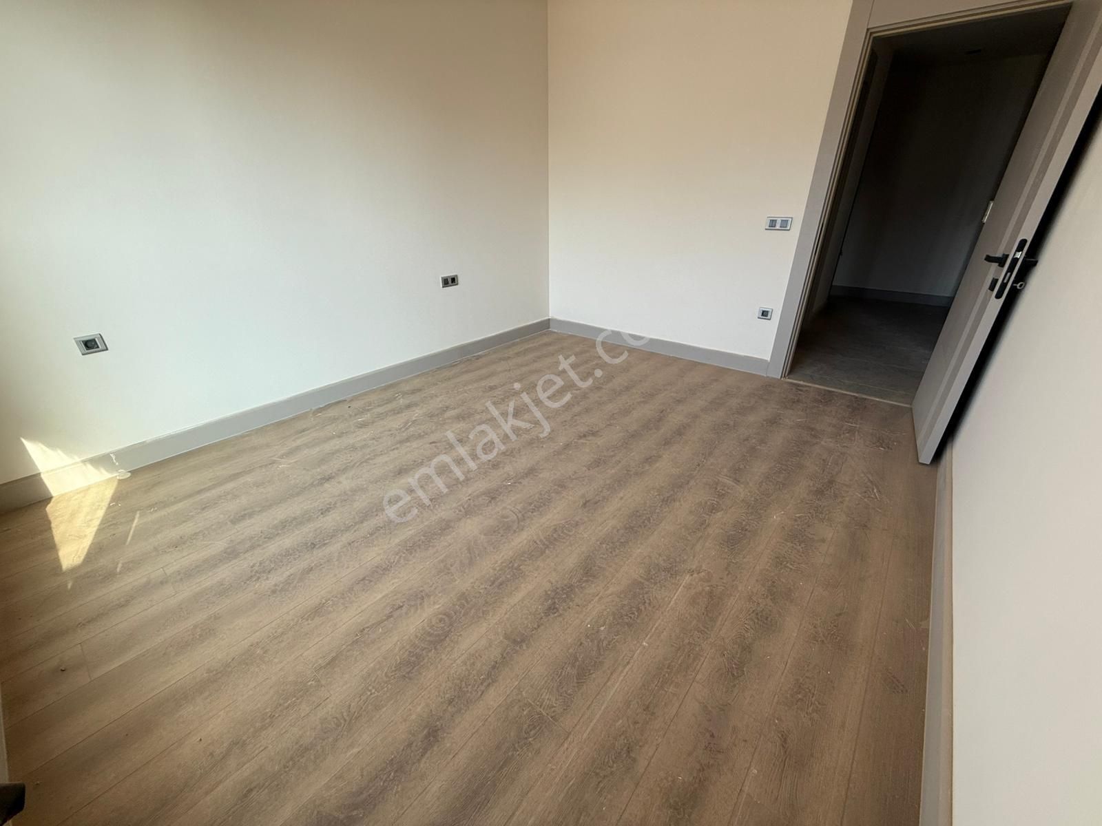 Altıntaş Antoryum'da Geniş 1+1 Balkonlu Konsept Sitede Satılık - Görsel 10