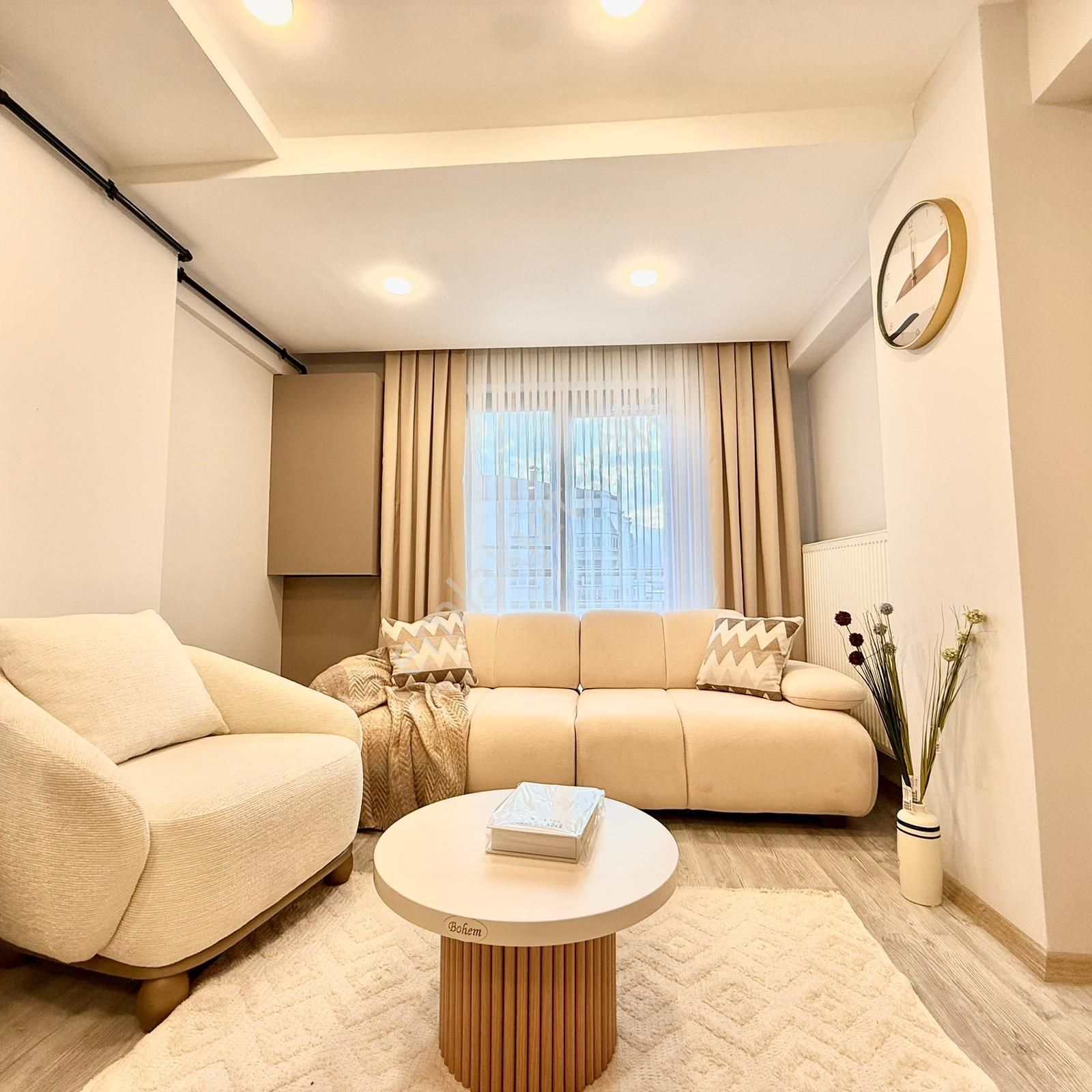 Karaman Mahallesi Dumlupınar Caddesi Üzeri Lise & Tugay 2 Dk Mesafede Eşyalı 1+1 Apart A169 - Görsel 4