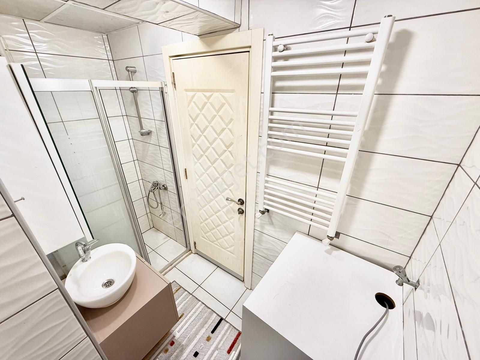 Karaman Mahallesi Dumlupınar Caddesi Üzeri Lise & Tugay 2 Dk Mesafede Eşyalı 1+1 Apart A169 - Görsel 9