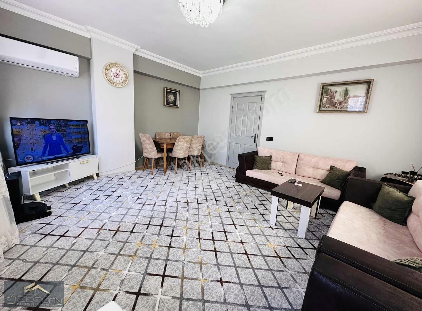 Kuzeyyaka'da Cd.üstü 3+1 130m2 Eveveyn Banyolu Doğalgaz Lı Daire - Görsel 2