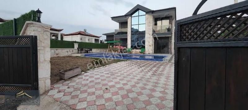 Özdoğan Emlaktn Turizm Merkezi Belekte 3+1 Eşyalı Kiralık Villa - Görsel 13