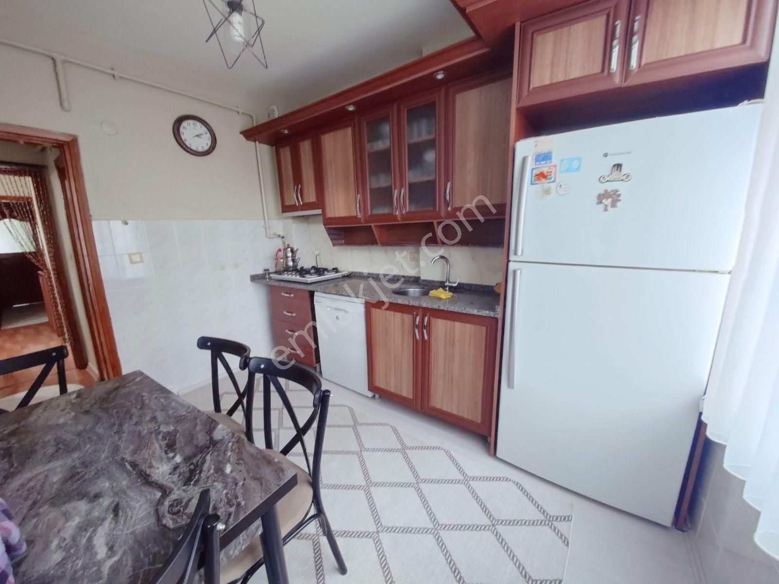 Tepebaşı Camii'ne, Ana Caddeye Yakin,3+1 110m2 Banyo Wc Ayri - Görsel 12