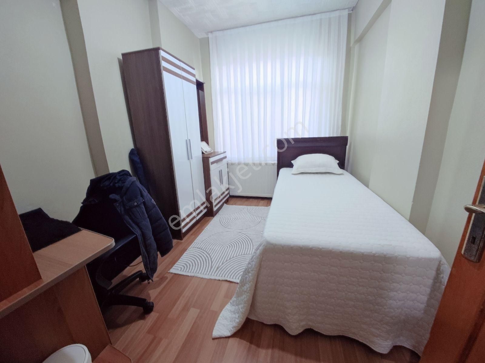 Tepebaşı Camii'ne, Ana Caddeye Yakin,3+1 110m2 Banyo Wc Ayri - Görsel 14