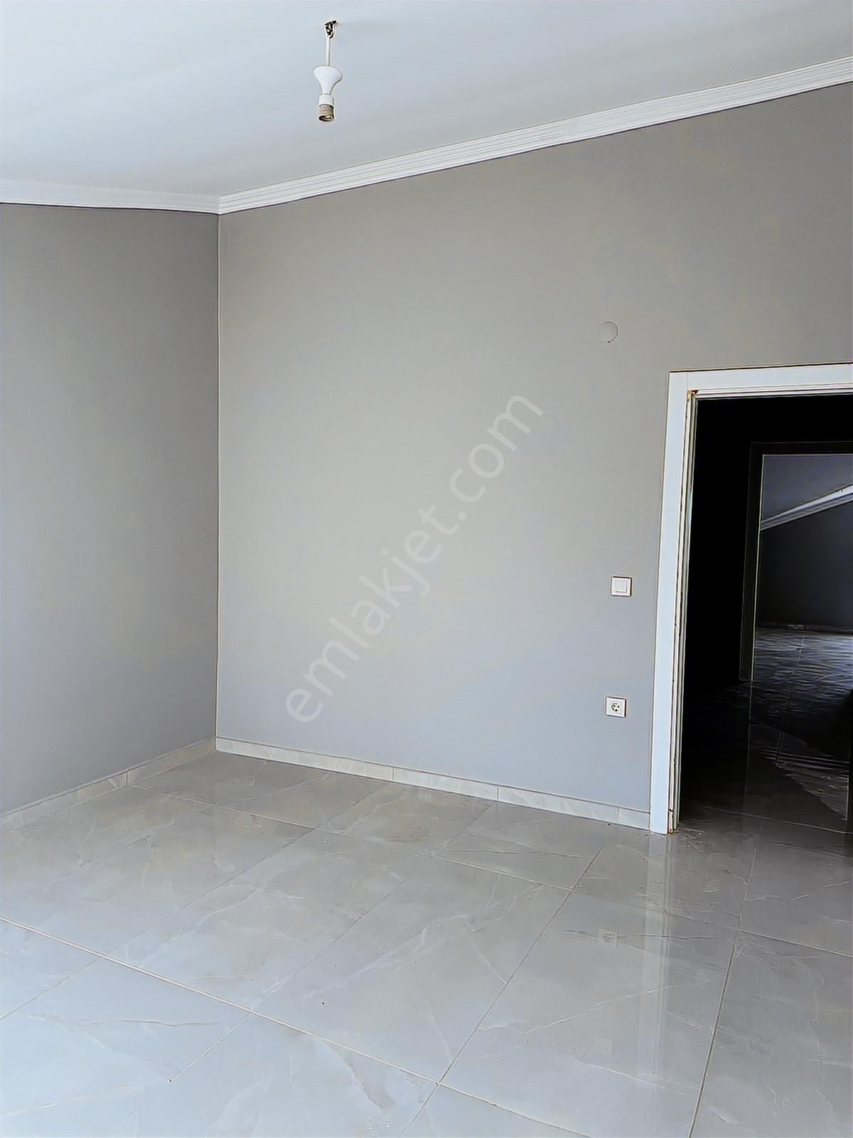 Akçalarda Göl Manzaralı Yerden Isıtmalı Sıfır 3+1 Dubleks Daire - Görsel 33