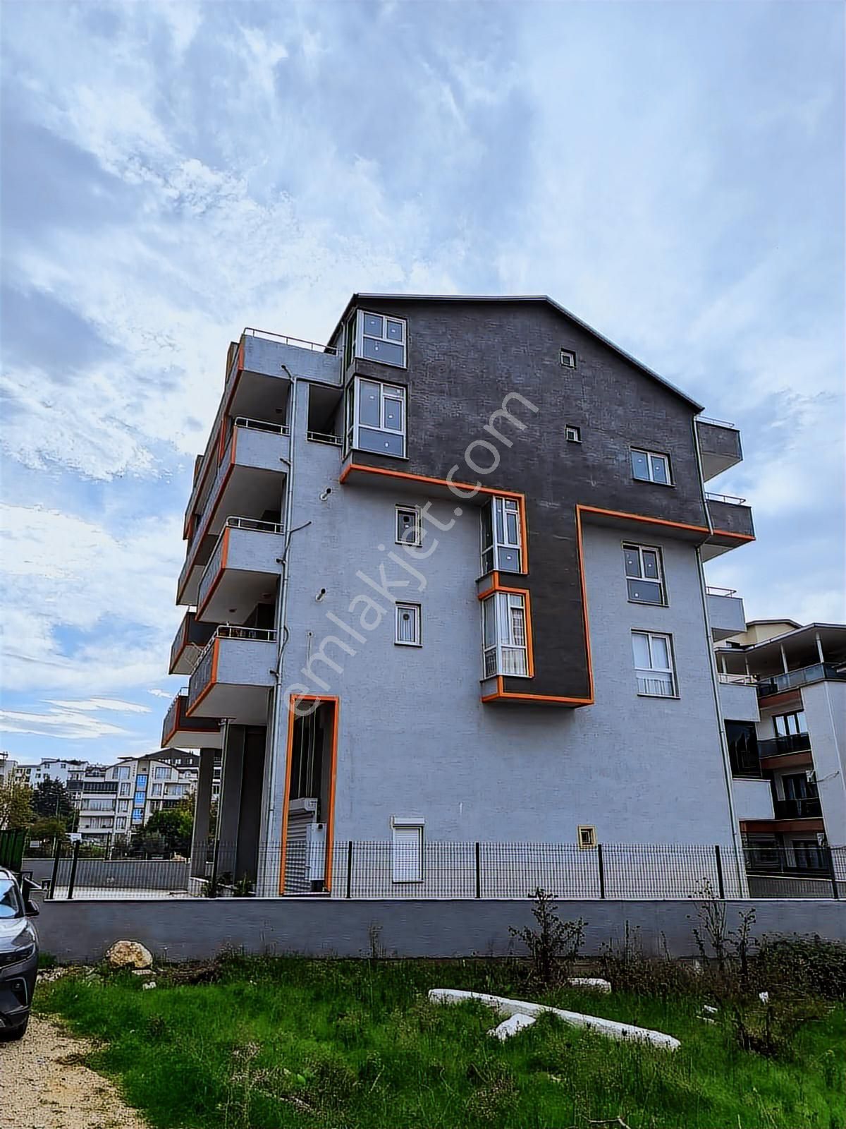 Akçalarda Göl Manzaralı Yerden Isıtmalı Sıfır 3+1 Dubleks Daire - Görsel 14