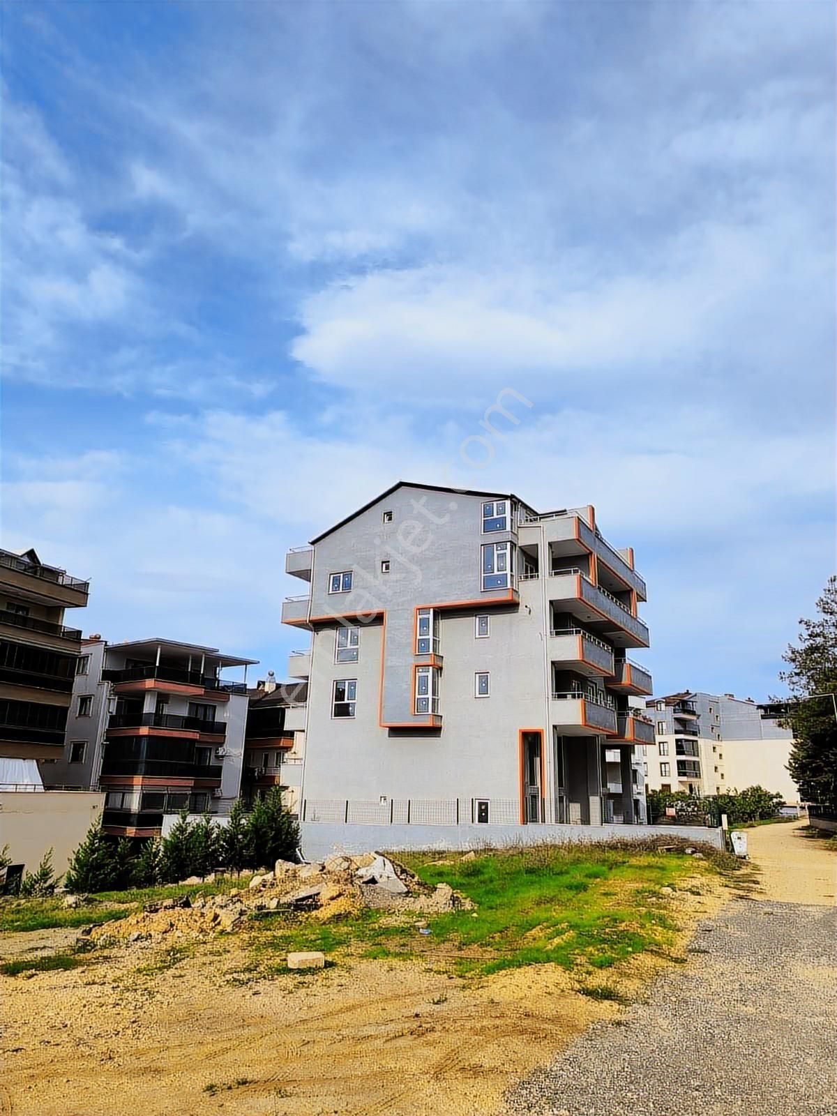 Akçalarda Göl Manzaralı Yerden Isıtmalı Sıfır 3+1 Dubleks Daire - Görsel 29