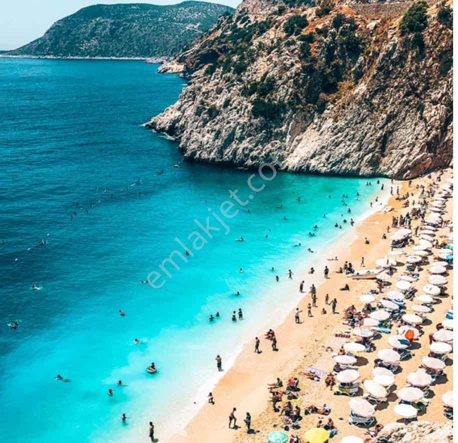 Kaş Ova Merkezde Yatırımlık 7510 M2 Sera Vasıflı Tarla - Görsel 10