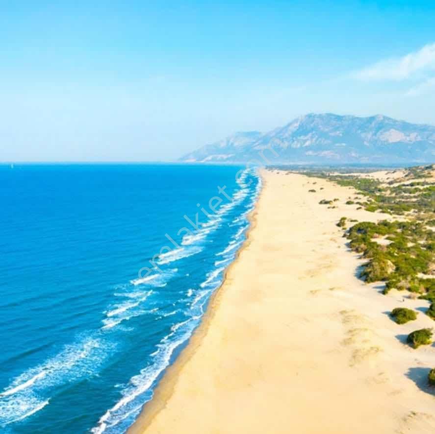 Kaş Ova Merkezde Yatırımlık 7510 M2 Sera Vasıflı Tarla