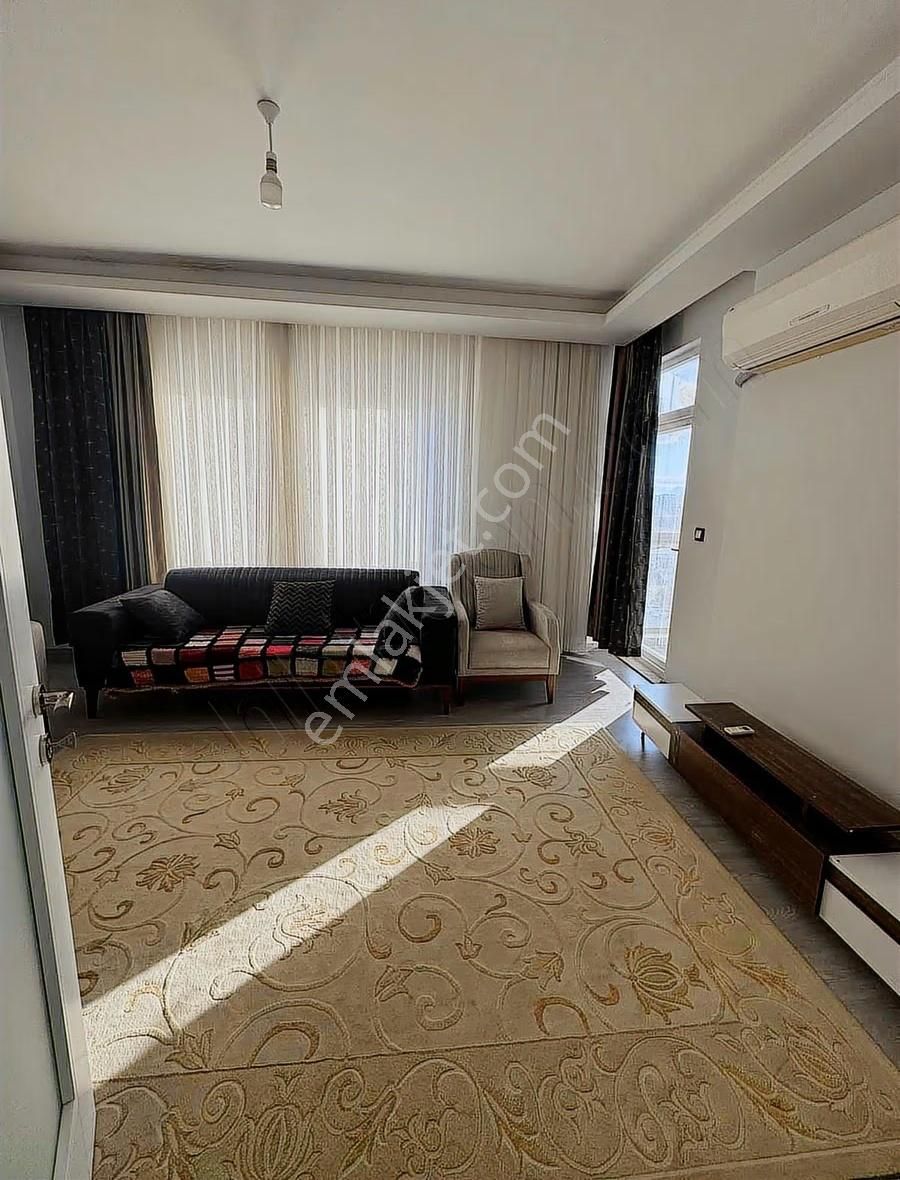 Site İçerisinde Havuzlu Eşyalı 2+1 Kiralık Daire