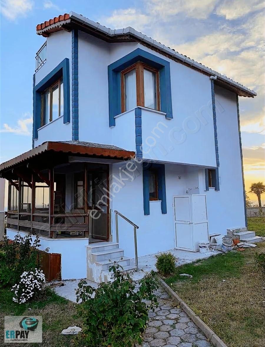 Erpay'dan Enez De Site İçinde Satılık 3 Katlı Triplex Villa