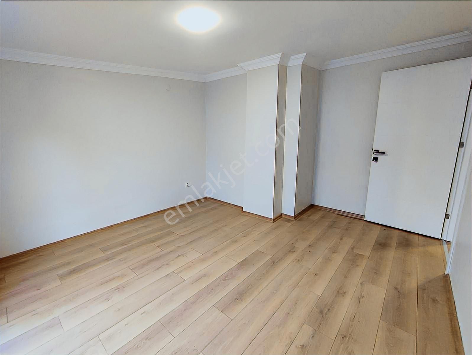 Çiğli Maltepe Caddesinde Sıfır 3+1 Dublek Daire - Görsel 15