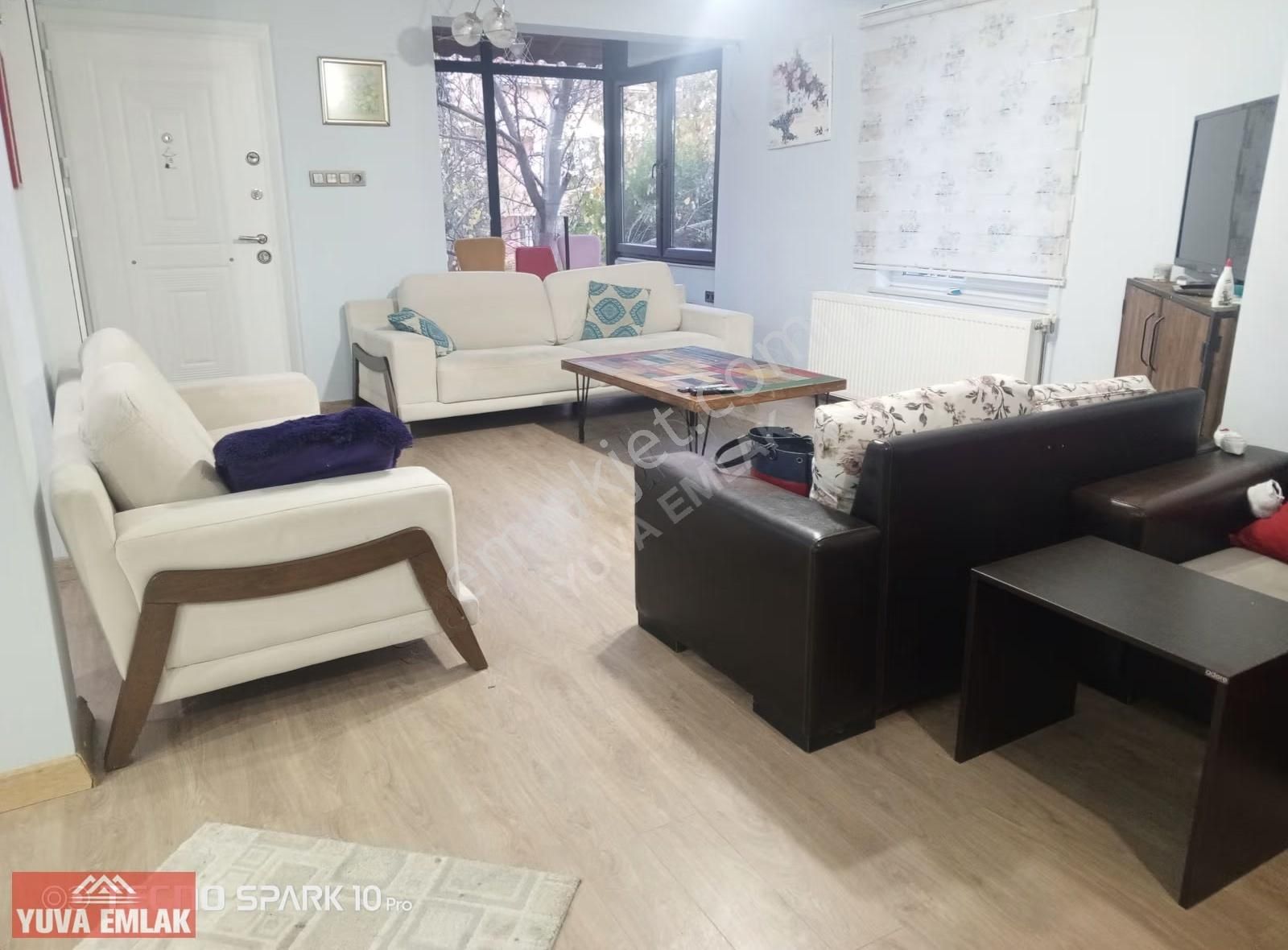 Hürriyet Mahallesinde 5+1 Fırsat Eşyalı Satılık Triplex Villa - Görsel 14