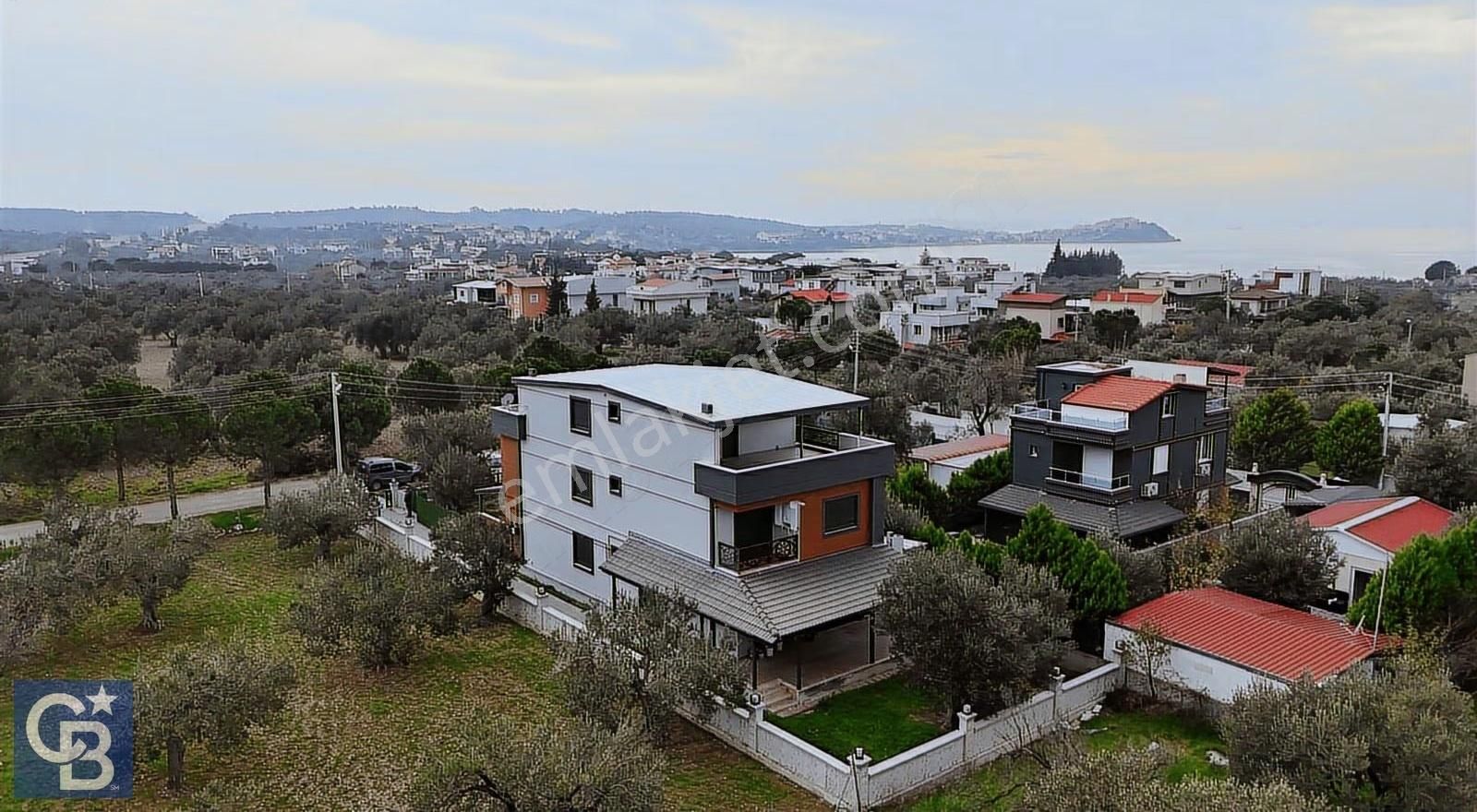 Şakran' Da Satılık 5+1 Geniş Bahçeli Tripleks Villa - Görsel 6