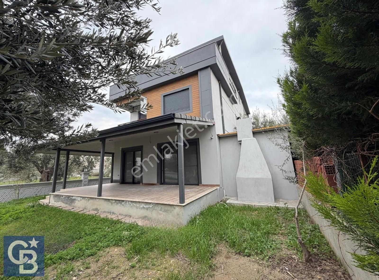 Şakran' Da Satılık 5+1 Geniş Bahçeli Tripleks Villa - Görsel 11