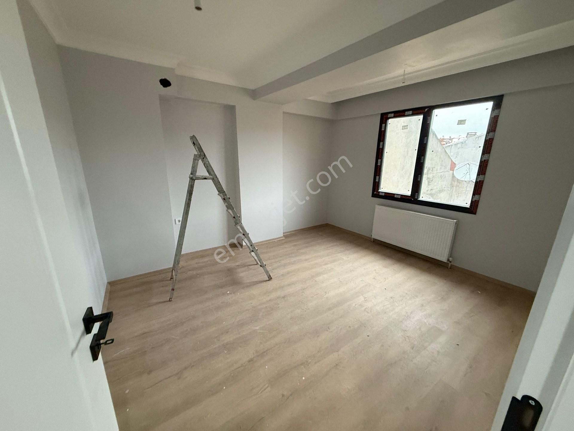 Emlak Uzmanı'ndan Zeytinburnu Veliefendi'de Sıfır Bina'da Satılık Daire - Görsel 3