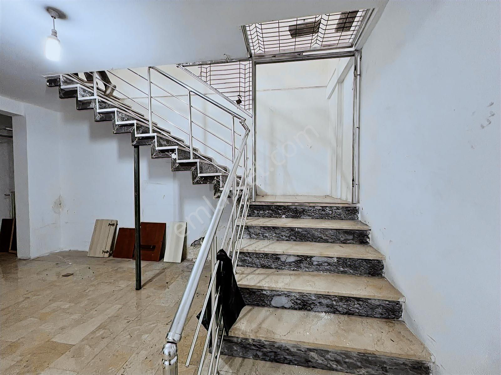 Ekin Group'tan Anayola Cephe 570 M2 Kiralık İşyeri - Görsel 5
