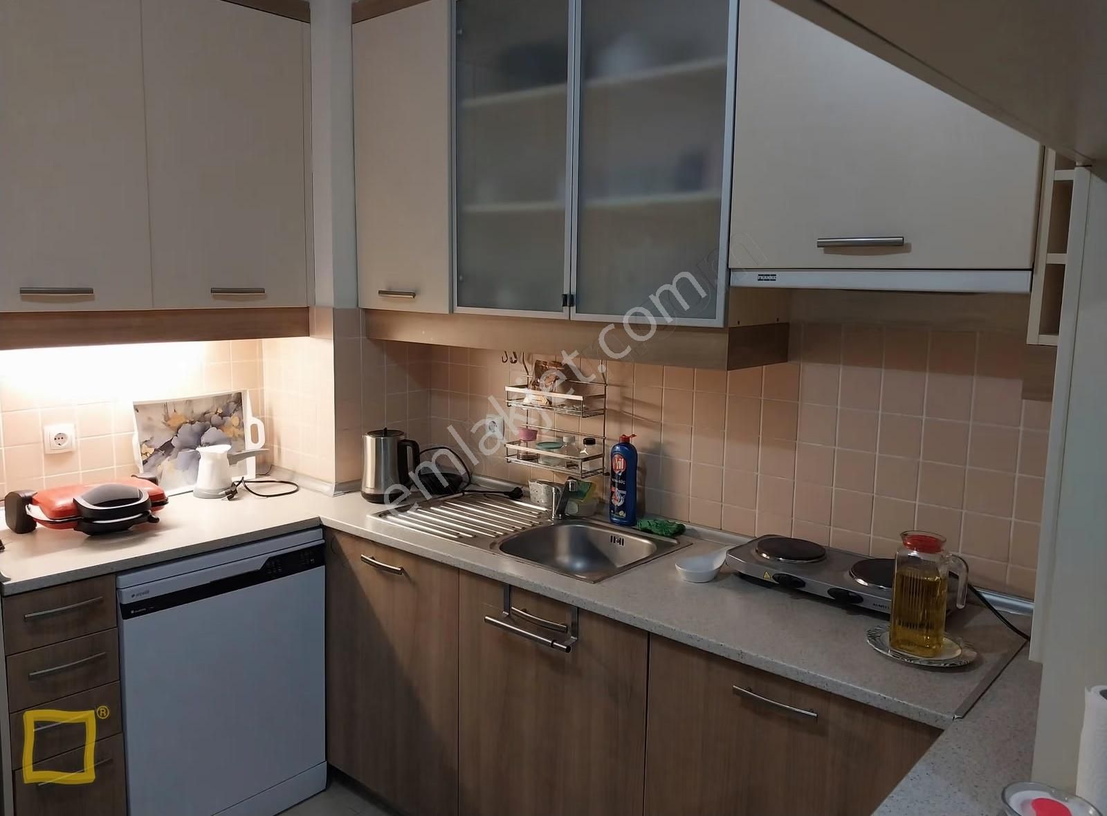 Kozyatağı Baytur Sitesinde 1+1 55 M2 Dairemiz Eşyalı Değil Boş