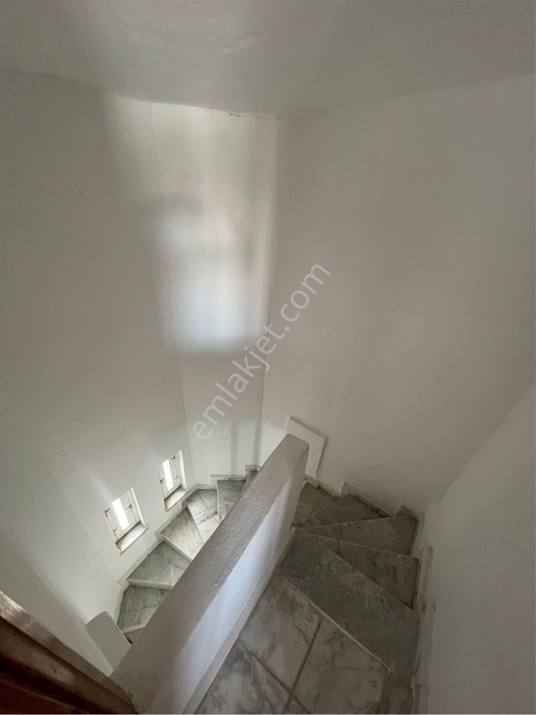 Kuşadası Davutlar’da Köşe Konumlu 3 + 1 Villa Satılık Çok Acil - Görsel 34