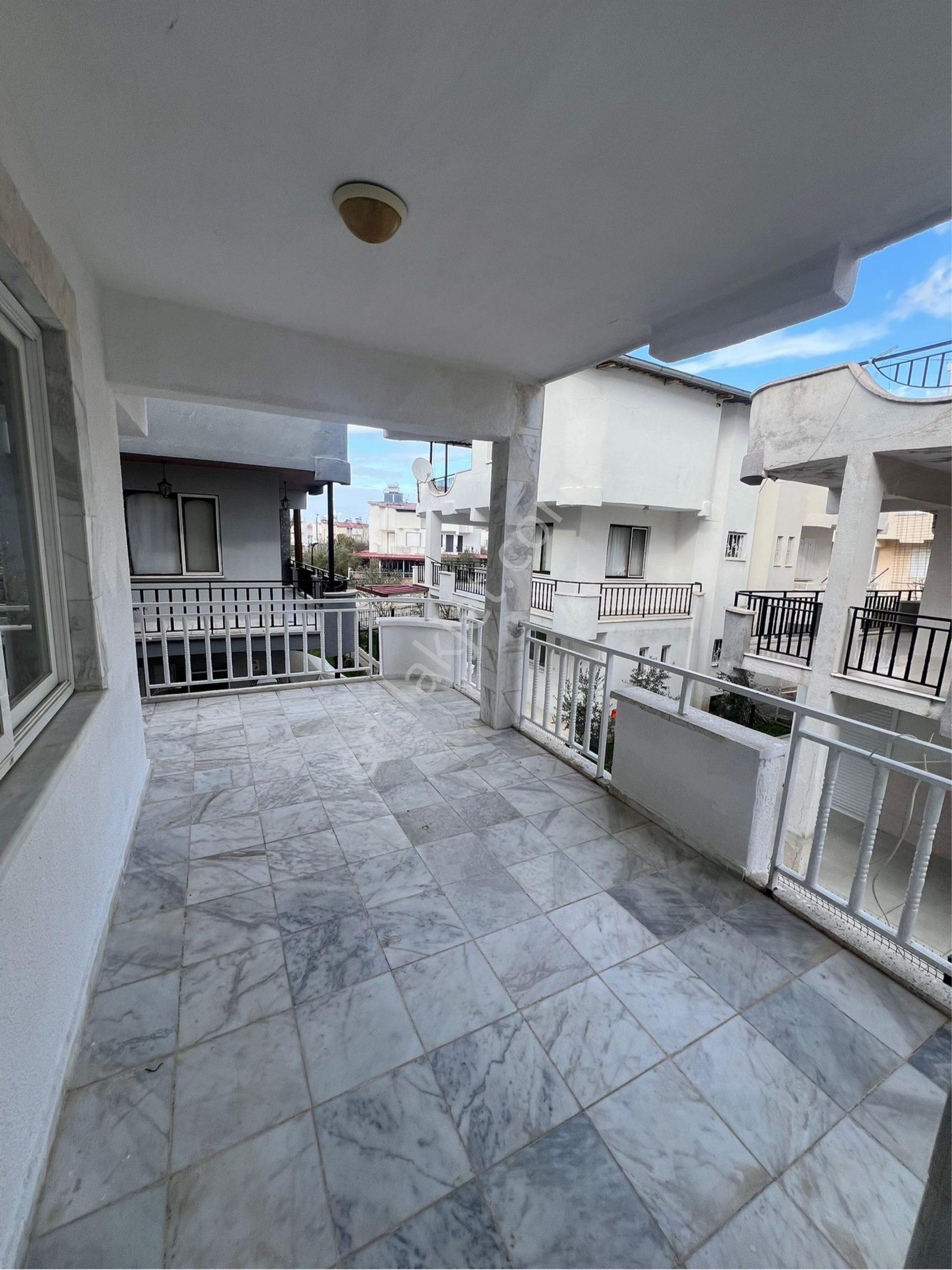 Kuşadası Davutlar’da Köşe Konumlu 3 + 1 Villa Satılık Çok Acil - Görsel 15