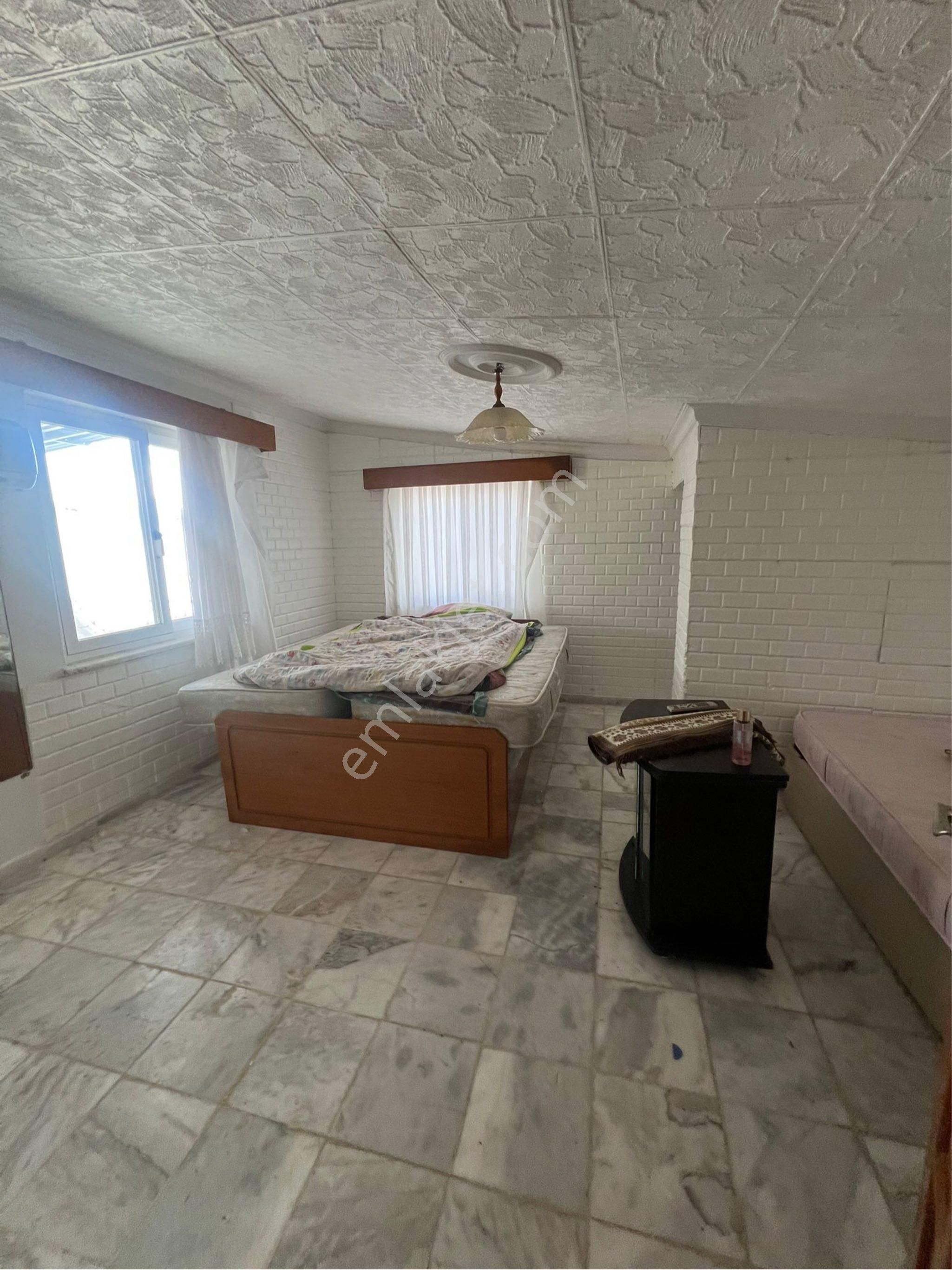 Kuşadası Davutlar’da Köşe Konumlu 3 + 1 Villa Satılık Çok Acil - Görsel 27