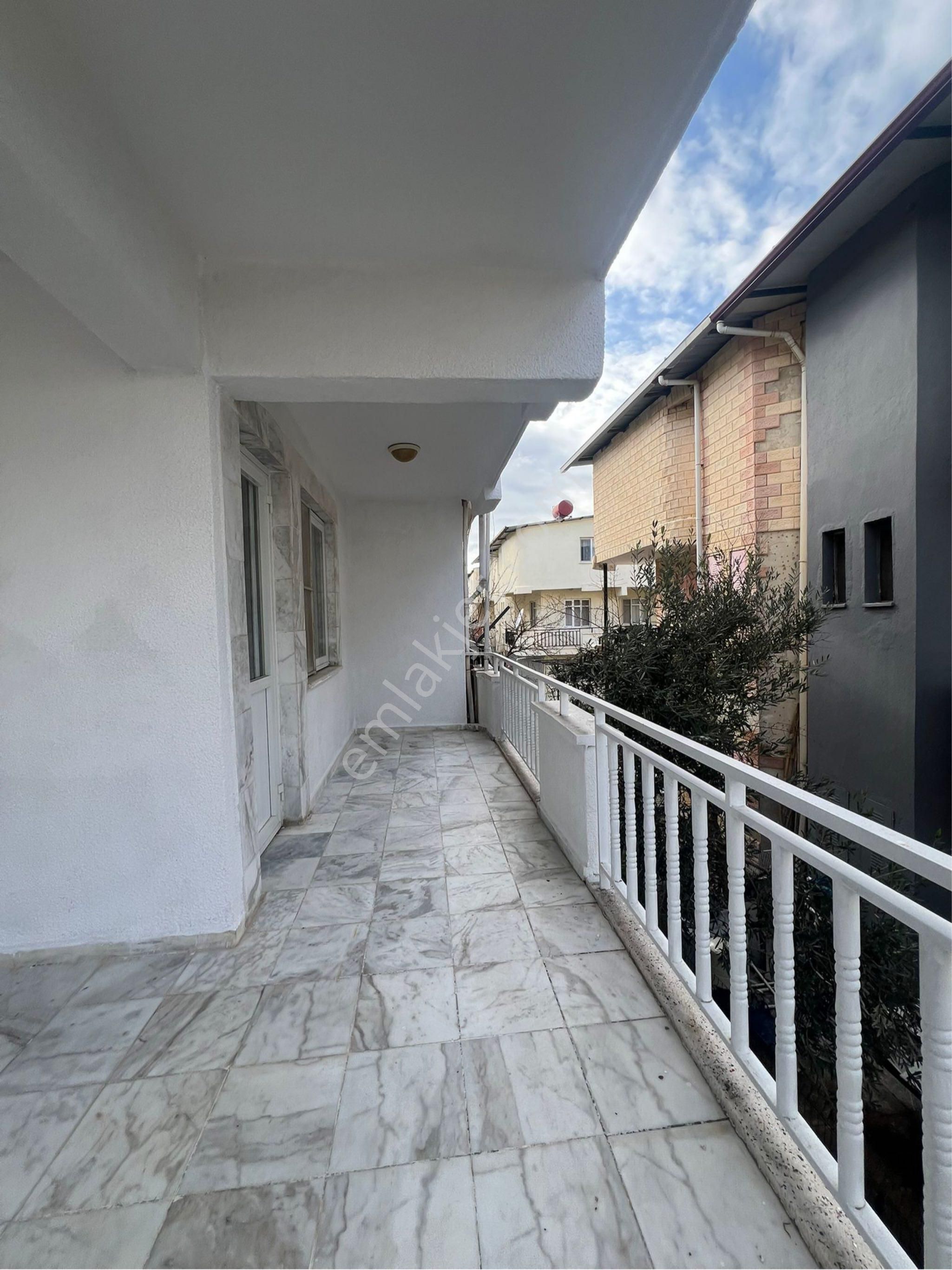 Kuşadası Davutlar’da Köşe Konumlu 3 + 1 Villa Satılık Çok Acil - Görsel 25