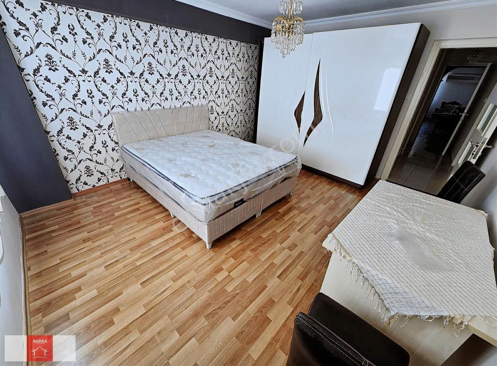 Bornova Merkez Mustafa Kemal Cad. Eşyalı Geniş 2+1 Doğalgazlı - Görsel 13