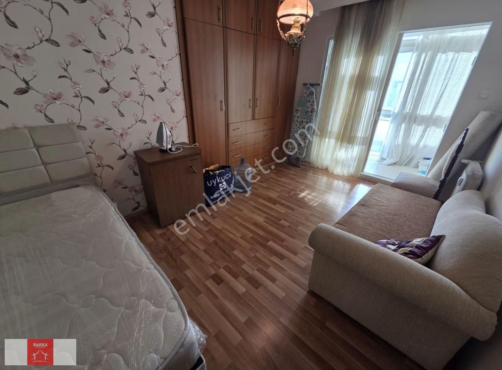 Bornova Merkez Mustafa Kemal Cad. Eşyalı Geniş 2+1 Doğalgazlı - Görsel 16